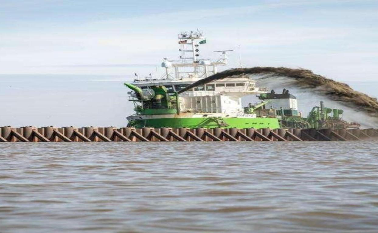 marine-dredging-dredger-DEME-GNSS-receiver-by-Septentrio-940px(1)